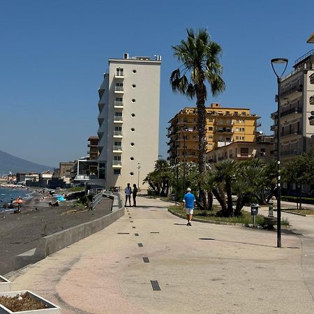 Sweet Home Quisisana Castellammare di Stabia Extérieur photo